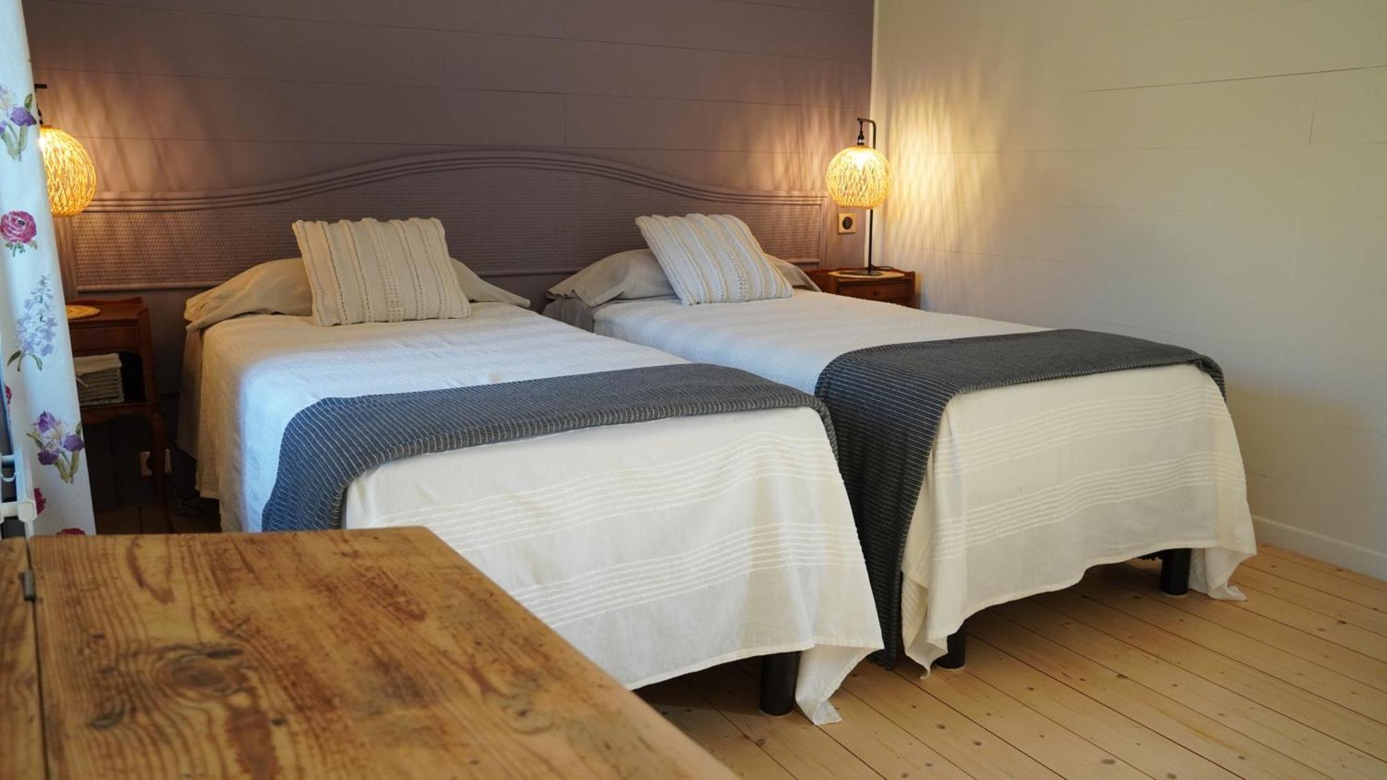 Au Coq Bleu Hotel Mareugheol Luaran gambar